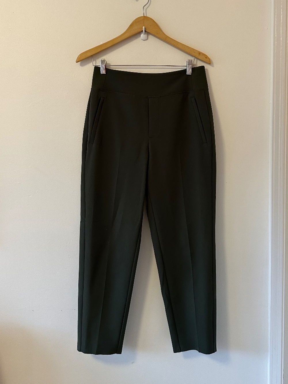 Athleta Brooklyn Mid Rise Ankle Pant in Olive Green | Size 6